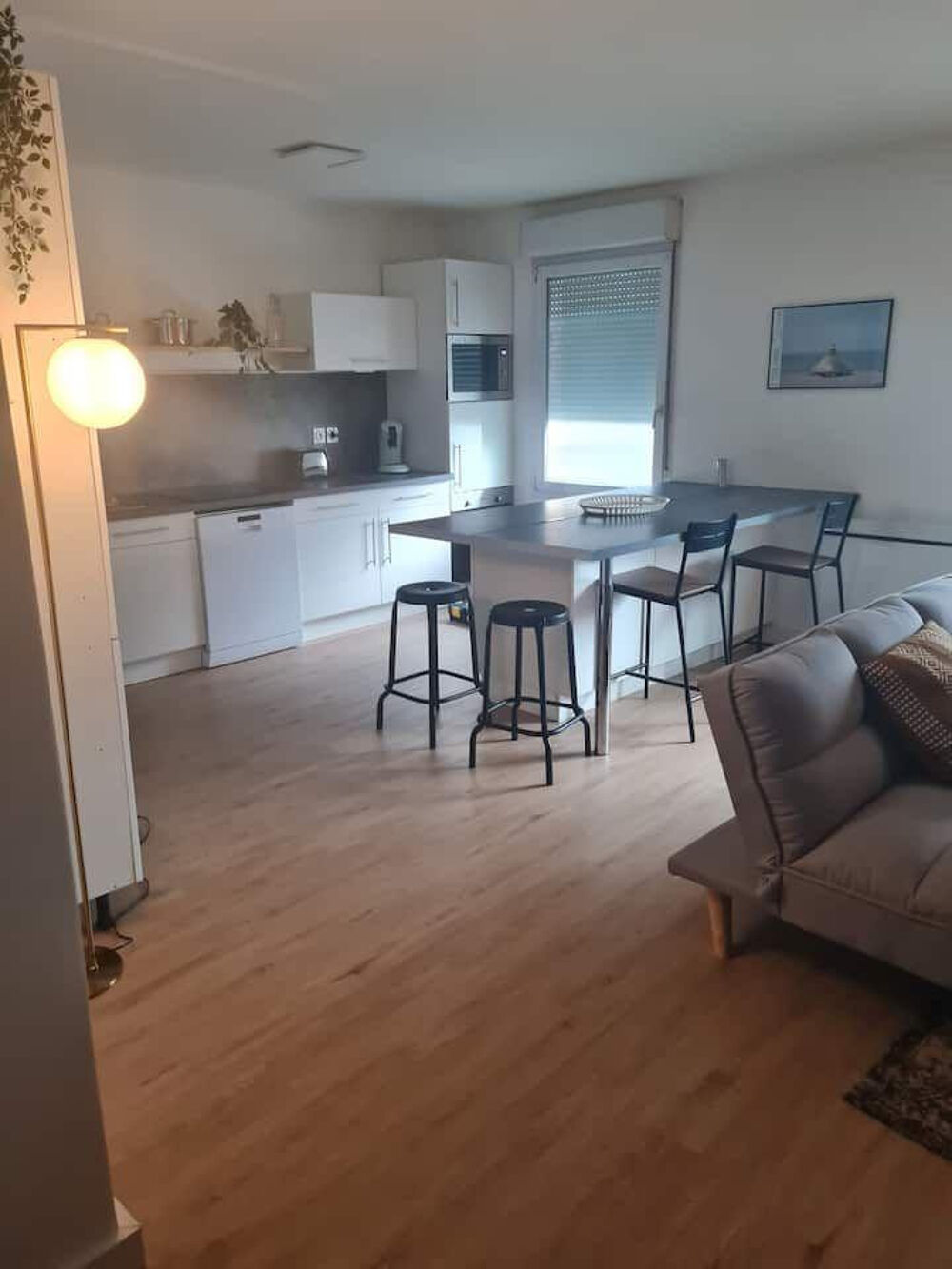 Location Appartement T3 meublé, refait à neuf proche remparts. Avignon