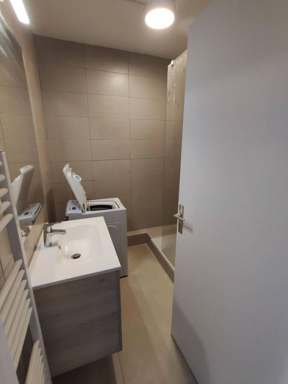 Location Appartement T1 bis meublé et rénové avec balcon, cave et pkg Saint-Étienne