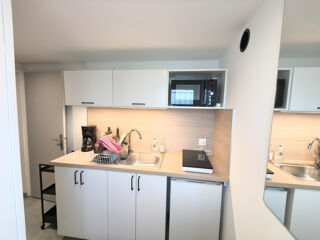 Location Appartement Studio/2 pièces: 25m2 + véranda + jardin + parking Nantes