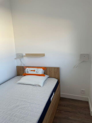 Appartement à louer 2 pièces 27 m²