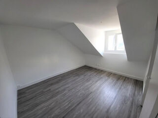 Location Appartement 2 pièces mansardé Paris 9ème Paris 9