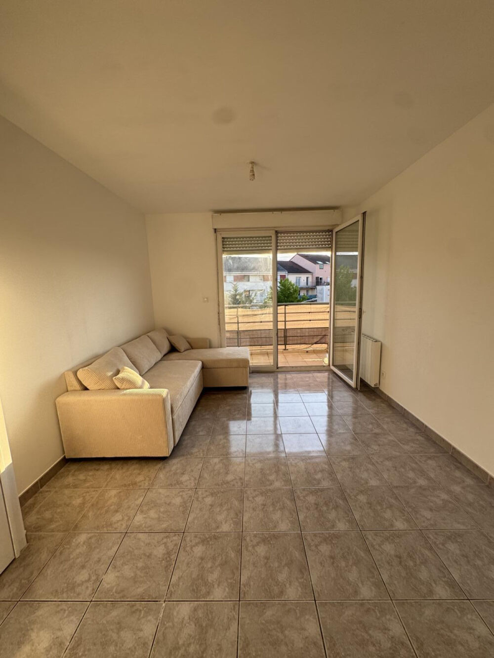 Location Appartement T2 MEUBLÉ 37 m²  SAINT OUEN L'AUMÔNE Saint-ouen-l'aumône