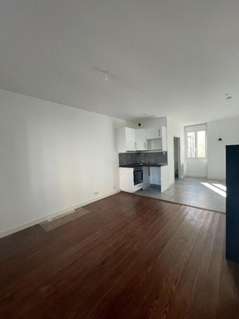 Location Appartement Grand Studio à louer à Paris 11è métro Parmentier Paris 11