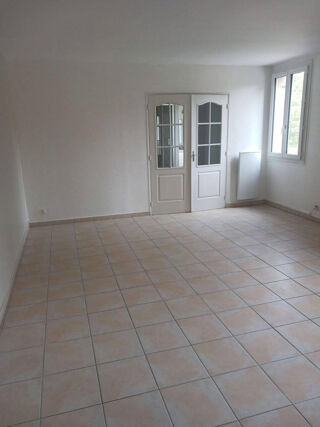 Location Appartement Beau DUPLEX 5 PIECES DANS PETITE RESIDENCE Fresnes-sur-marne