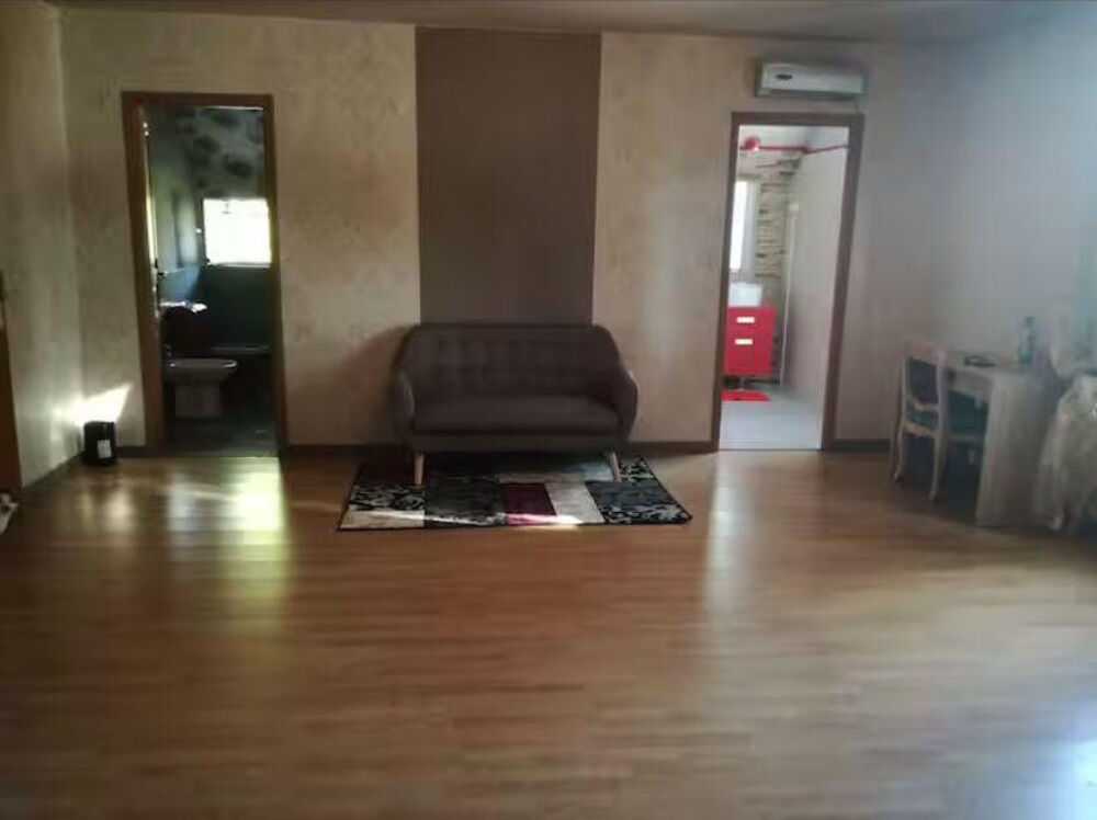   Chambre/suite de 45m2 Beton-bazoches