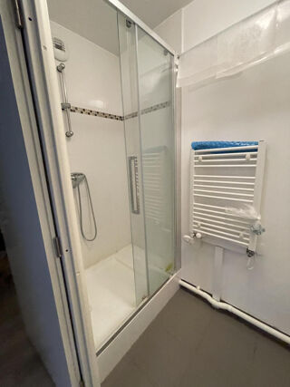  Appartement à louer 4 pièces 74 m²