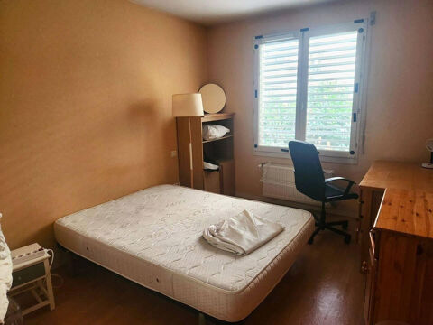 Chambre meubl&eacute;e 13m&sup2; en colocation 80m&sup2; 710 69003 Lyon 3e