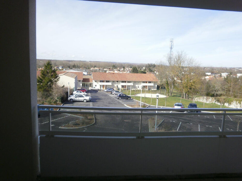 Location Appartement Résidence calme, Proximité transports et commerce Gond-pontouvre