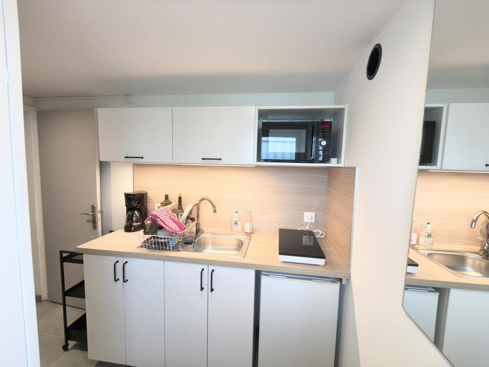 Location Appartement Studio/2 pièces: 25m2 + véranda + jardin + parking Nantes