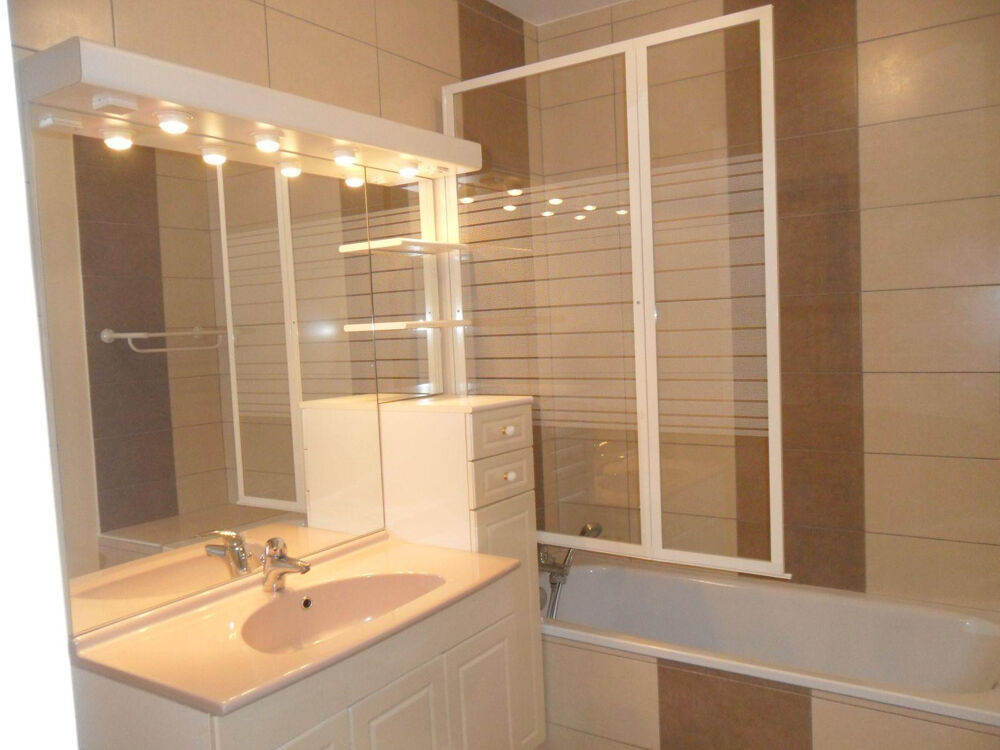 Location Appartement T4 à Saint Uze Saint-uze