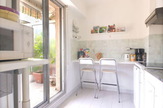 Location Appartement Perle rare au calme bien sécurisé terrasse sud Nice