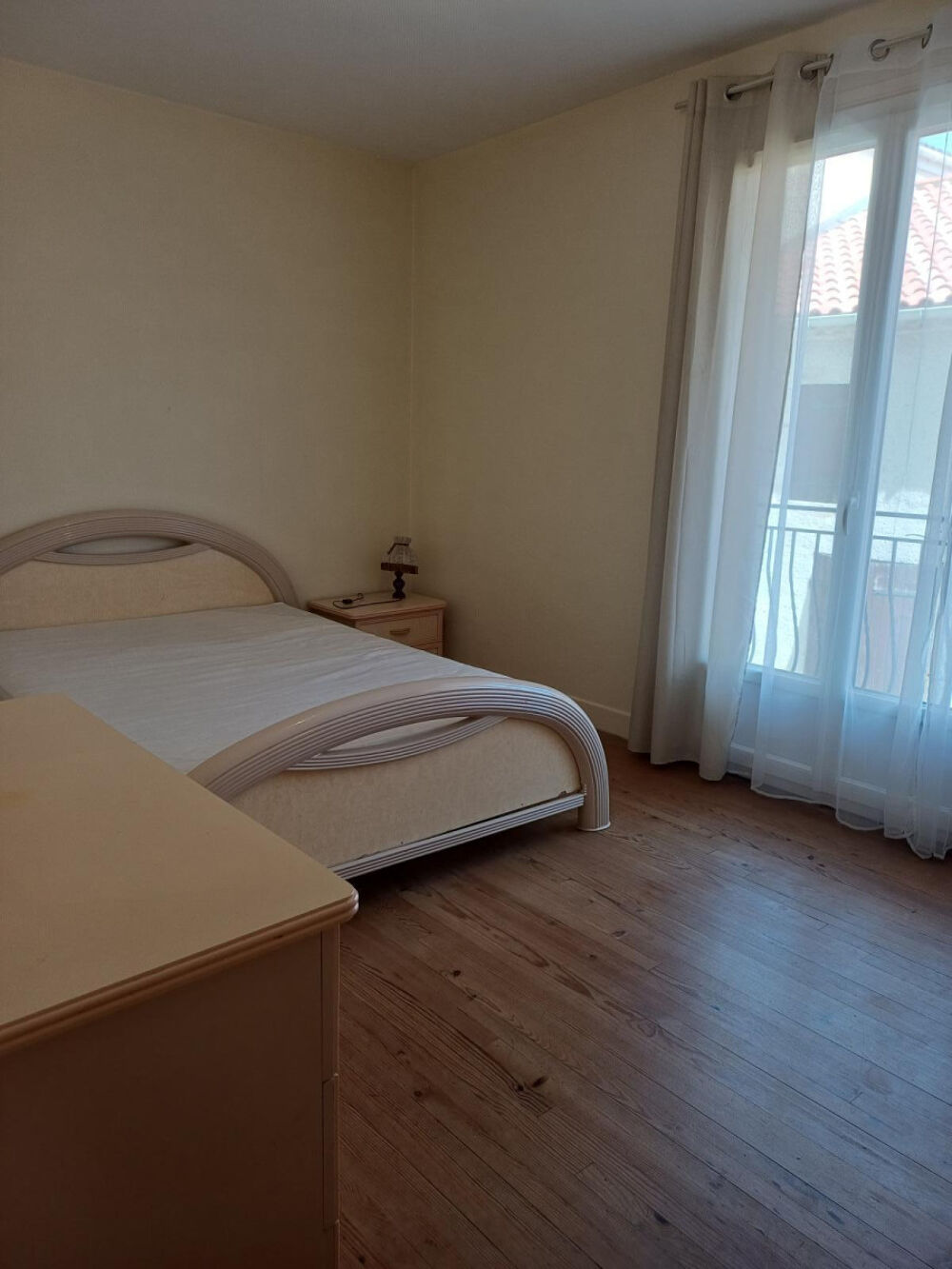   Colocation chambre avec balcon privatif. Le passage