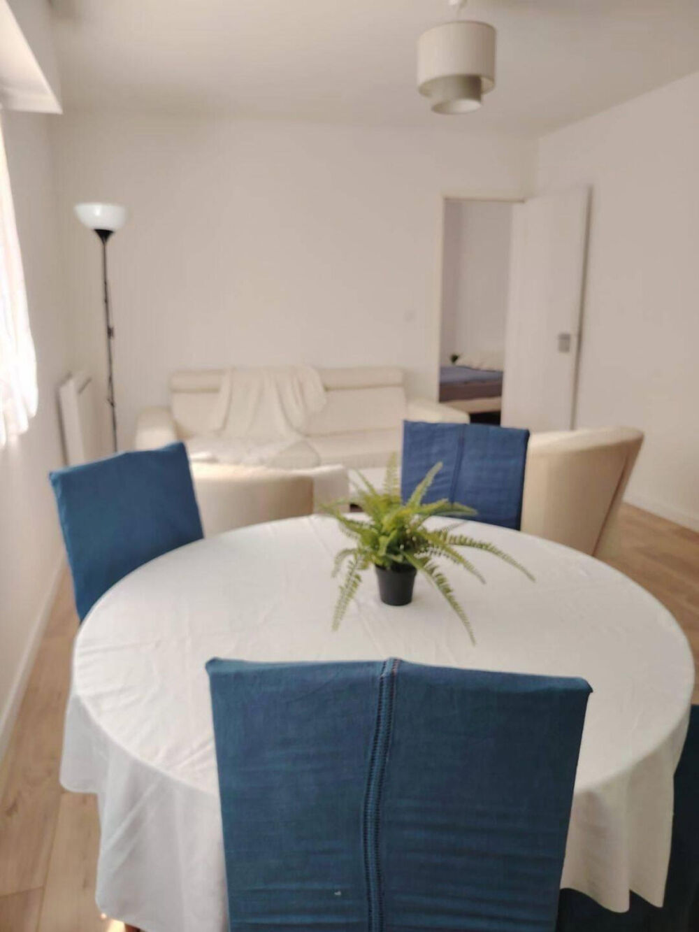 Location Appartement T2 confortablement meublé à deux pas du Jardin Pub Bordeaux