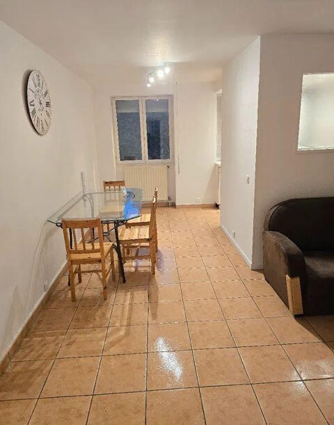   Beau T3 meublé 55m² renove avec soin Appartement - 3 pièce(s) - 55 m²
