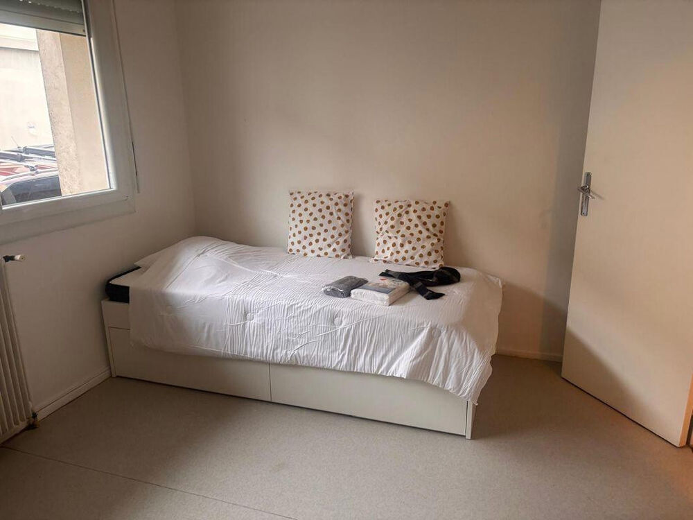 Location Appartement STUDIO MEUBLÉ EXCELLENT ÉTAT Lyon 7