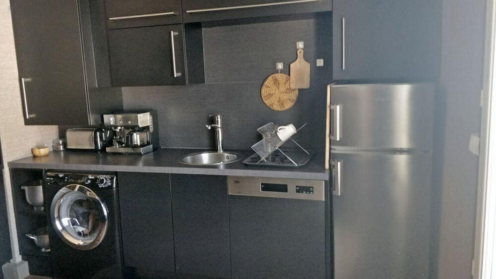 Location Appartement Beau 5P meublé 100m² 2 Sdb refait à neuf La rochelle