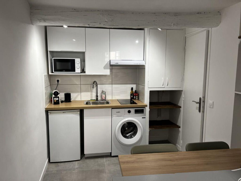 Location Appartement Rénové en CV avec clim / lave linge / box internet Aix-en-provence