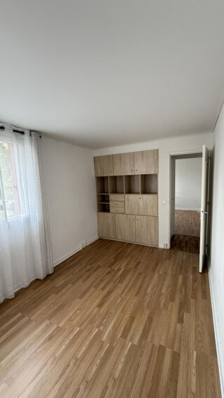  Appartement à louer 3 pièces 56 m²