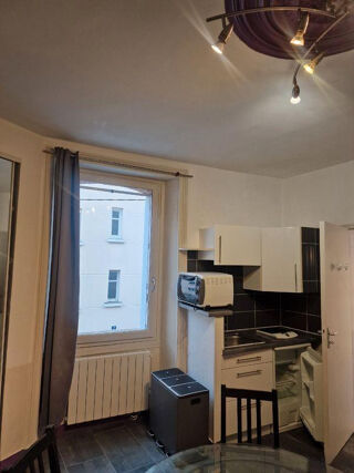 Location Appartement Beau studio meublé 25m² centre Rennes Rennes