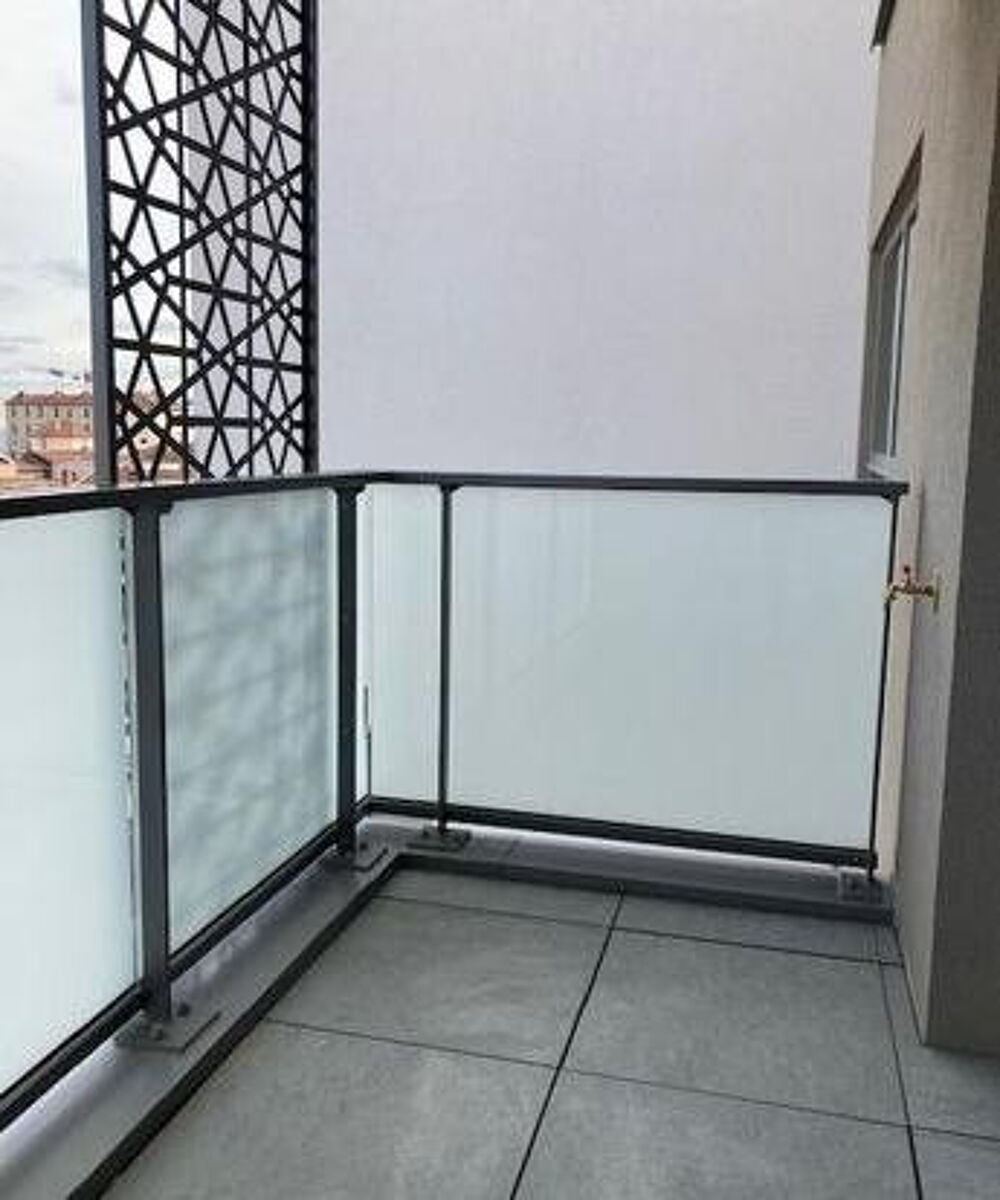 Location Appartement Location 2 pièces Villeurbanne 644 euros cc Villeurbanne
