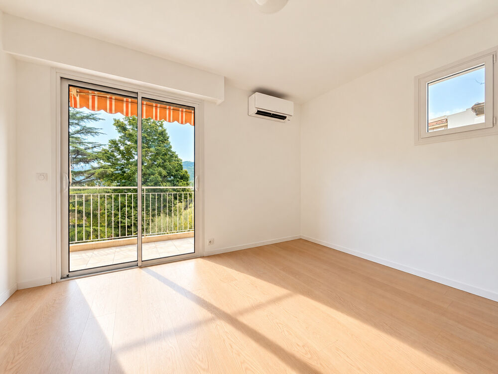 à vendre  Appartement Nice (06100)