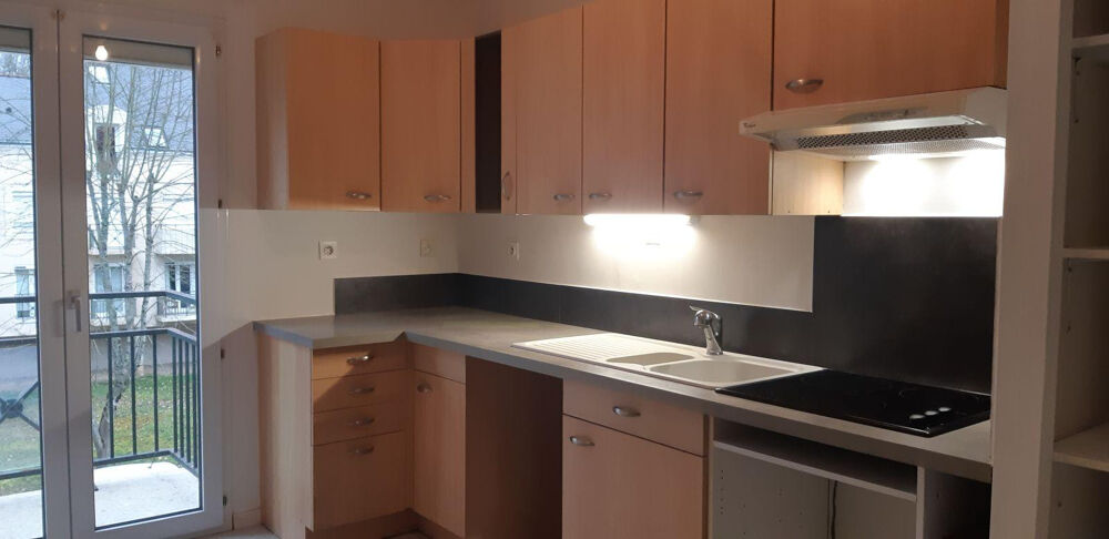 Location Appartement Appartement dans résidence très calme et boisée. Chambray-lès-tours