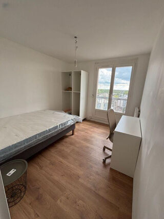   Chambre dans appartement 4 pièces 75m² Orléans