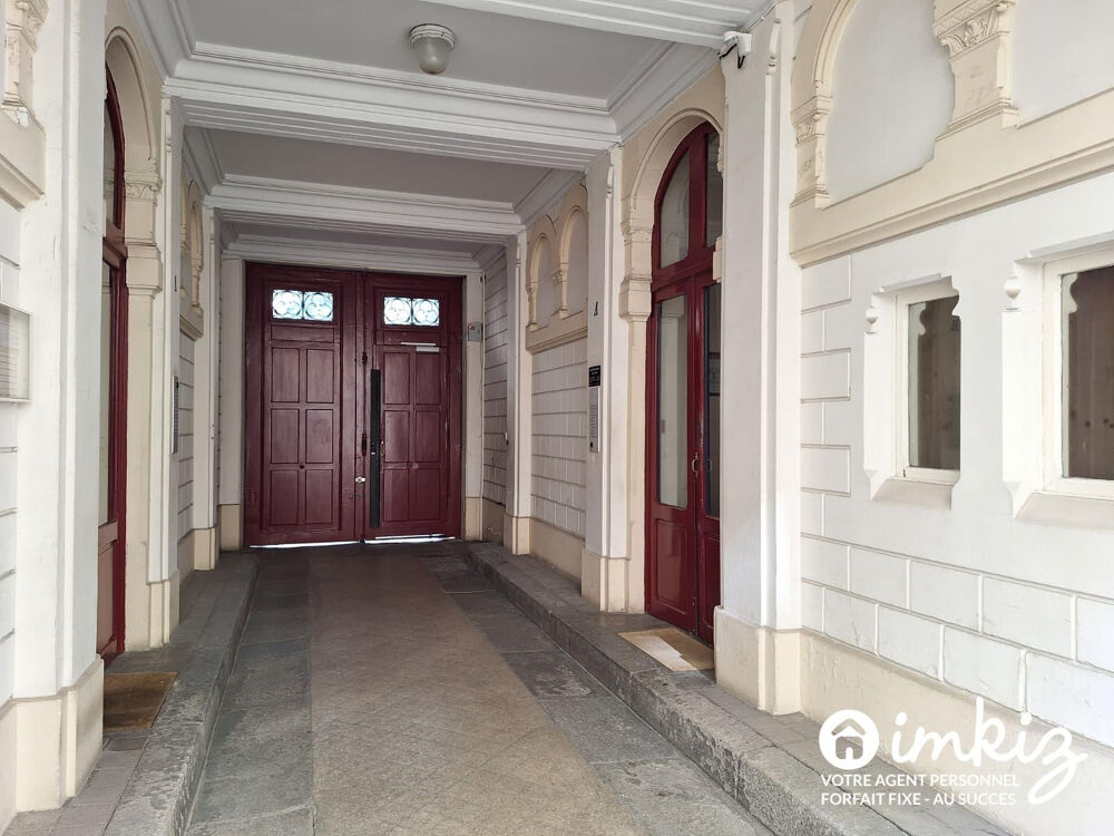Vente Appartement Paris 18  3 pièces charme, balcon, calme sur cour Paris 18