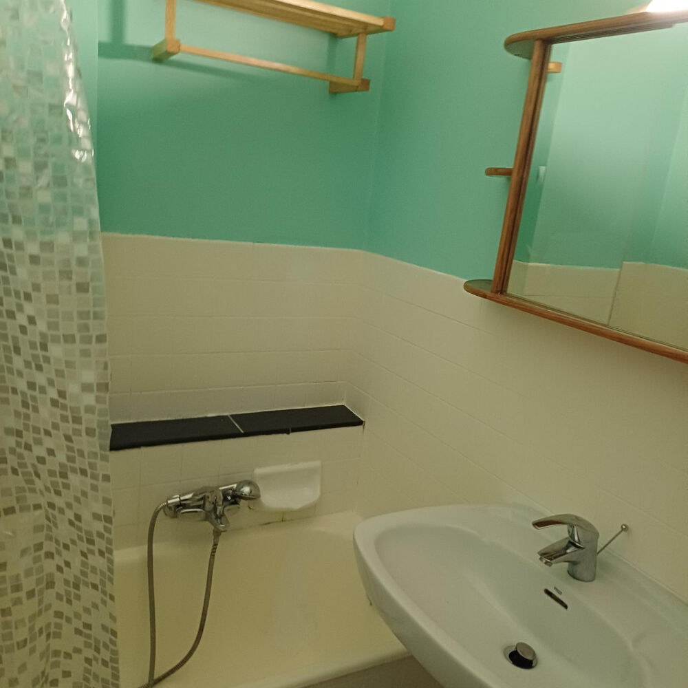 Location Appartement Studio type F1 calme près fac valrose Nice