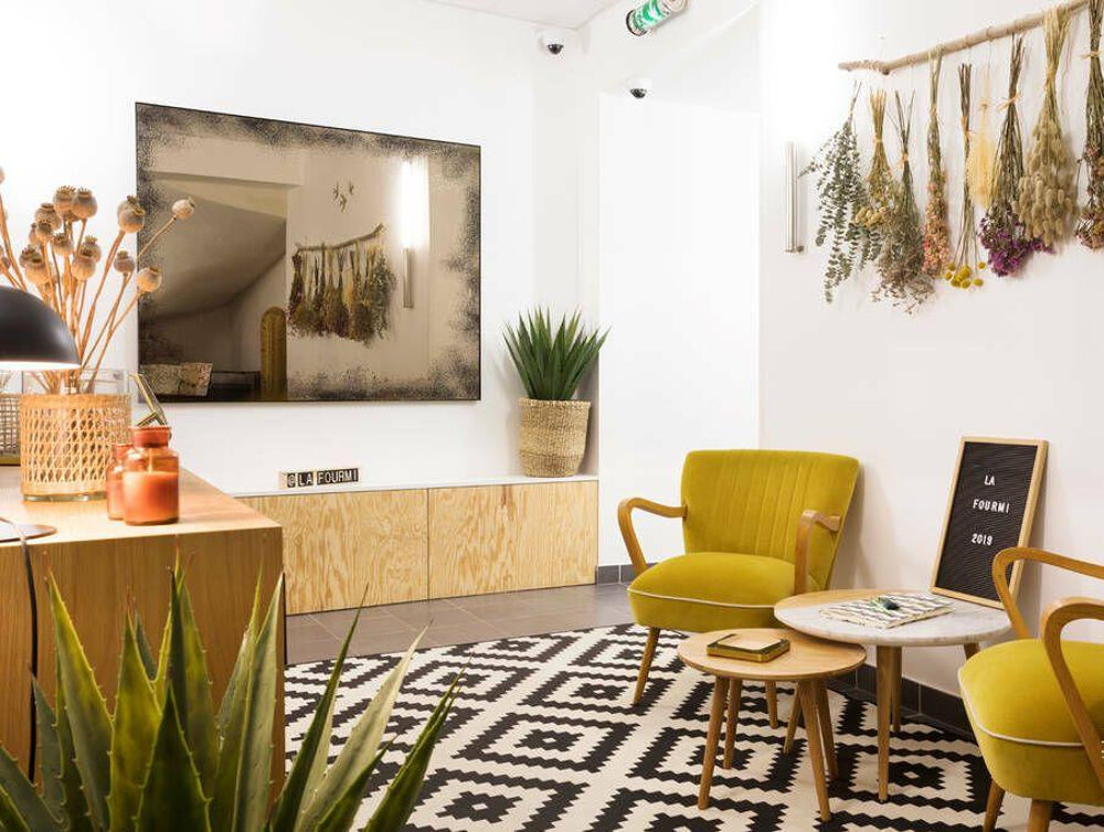 Location Appartement Superbe studio 20m² meublé et rénové Plein centre Marseille 1