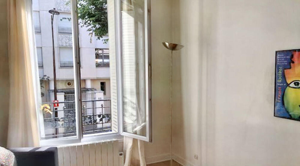 Location Appartement 2 pièces meublé dans un immeuble de charme Neuilly-sur-seine