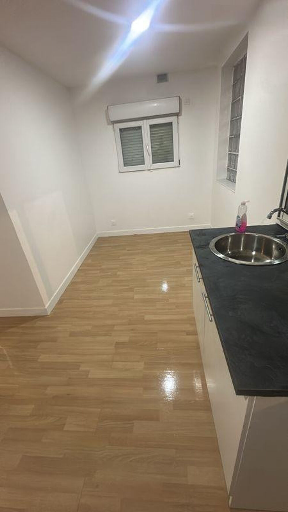 Location Appartement Beau studio 22m² lumineux Romainville