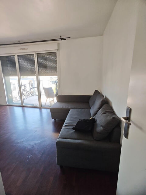   Chambre 9 m² en colocation – Saint-Denis – 650 €CC Appartement - 4 pièce(s) - 78 m²