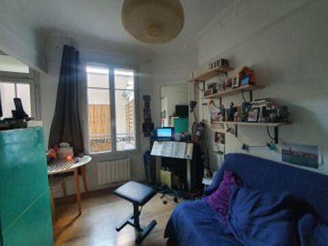   Beau studio 20m² meublé avec cour privative 