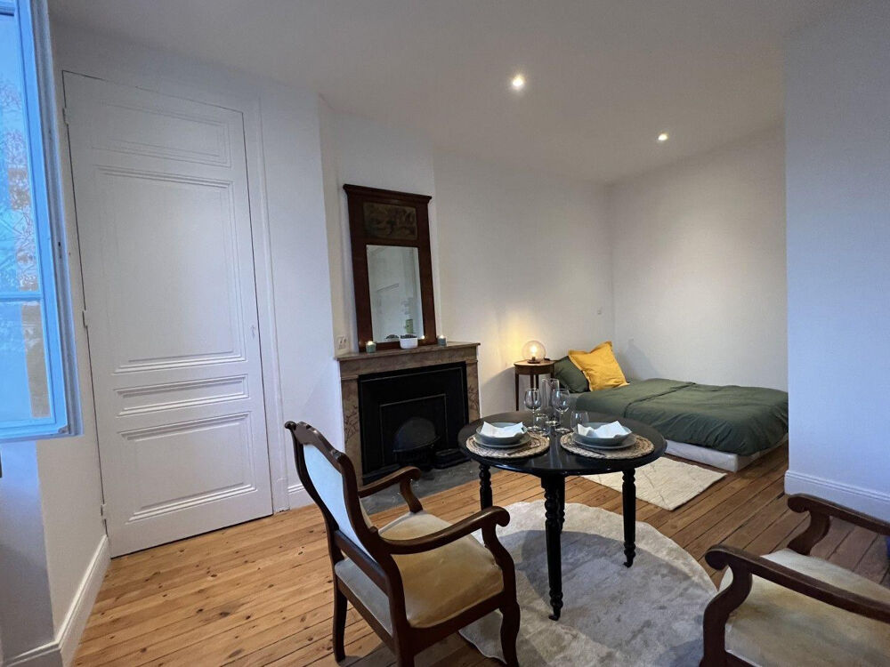 Location Appartement Beau studio meublé de 24m2 refait à neuf Lyon 8 Lyon 8
