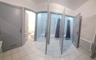  Appartement à louer 5 pièces 138 m²