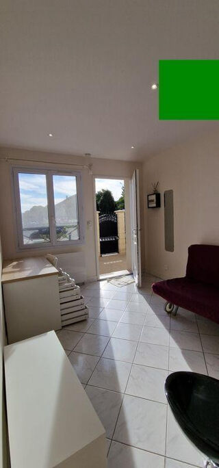 Location Appartement Beau studio 21m2 meublé Limite Paris 13ème Ivry-sur-seine