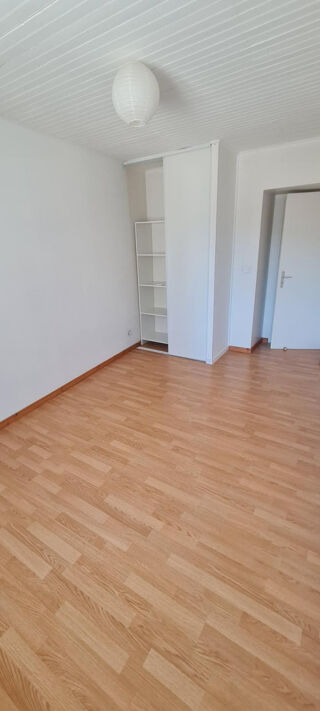  Maison à louer 4 pièces 77 m²
