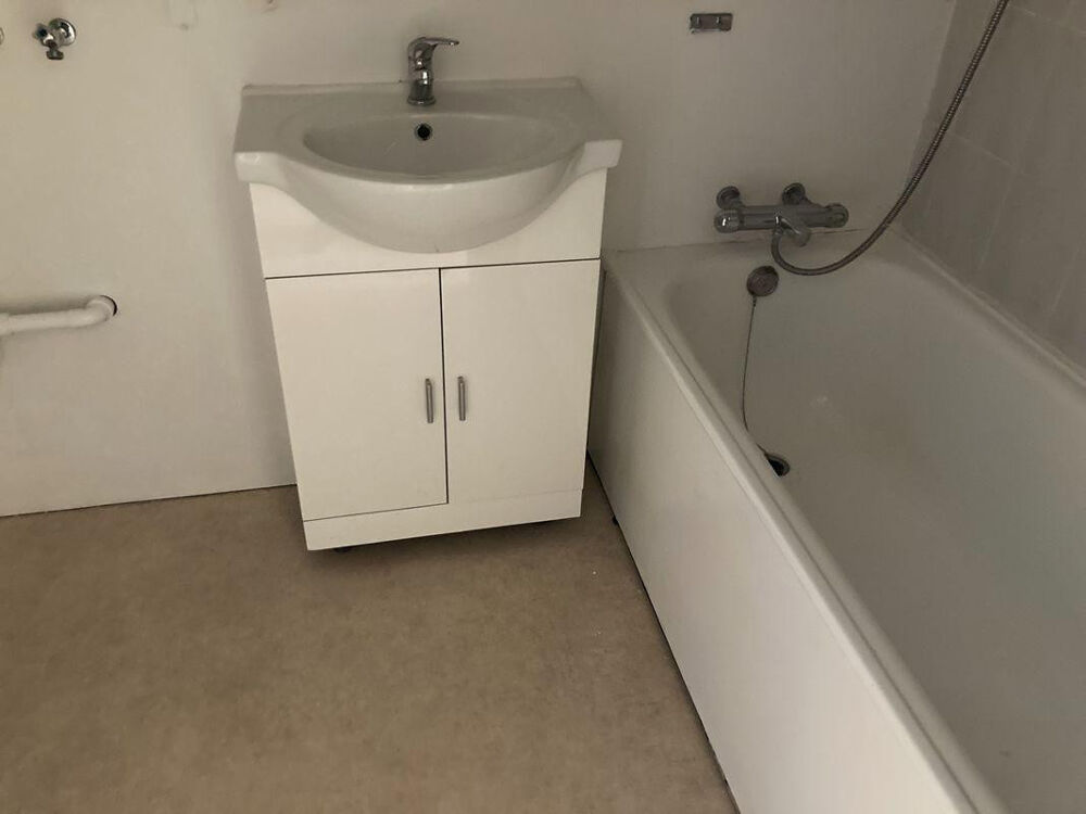 Location Appartement F1 33 m² avec garage proche Facs Clermont-ferrand