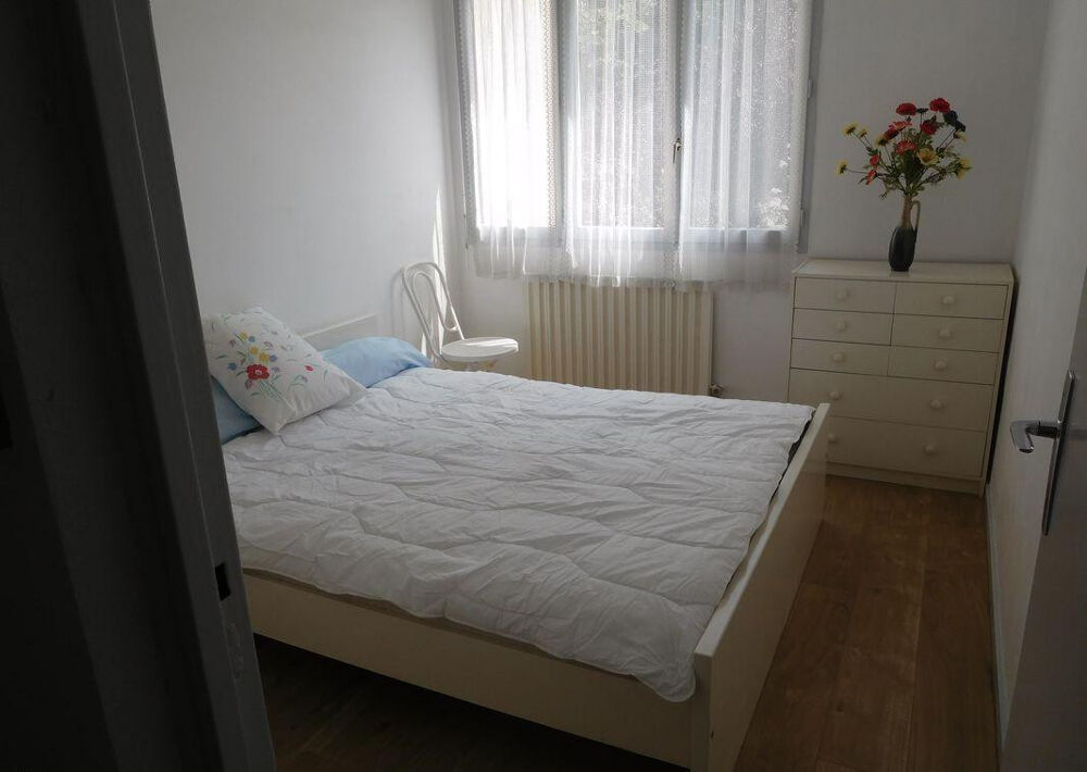 Location Appartement Beau T2 meublé 47m² à Saint Genis Laval au calme Saint-genis-laval