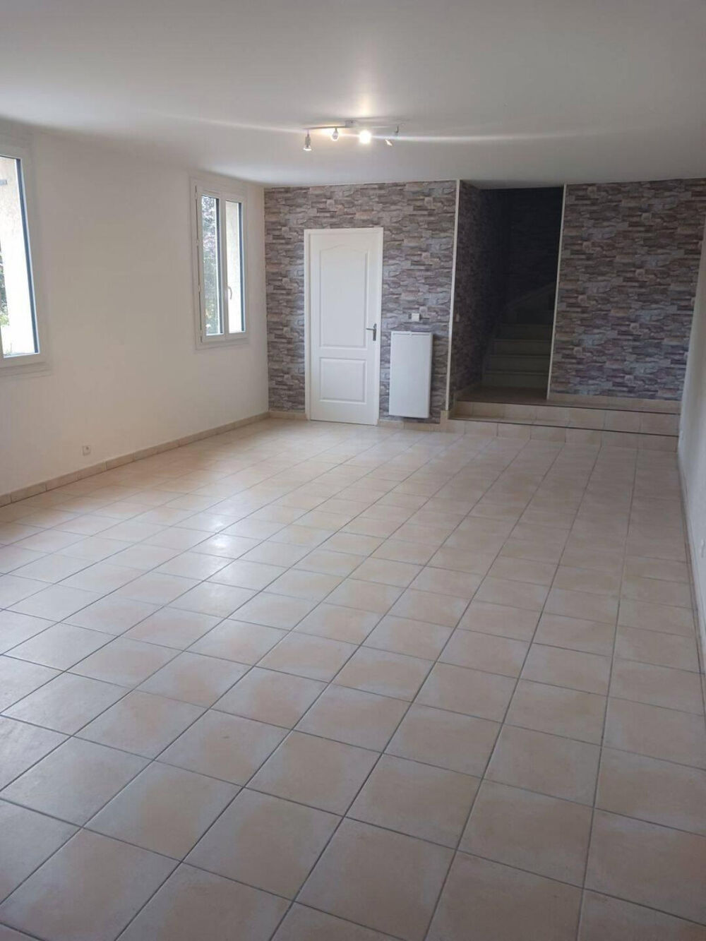 Location Appartement Beau DUPLEX 5 PIECES DANS PETITE RESIDENCE Fresnes-sur-marne