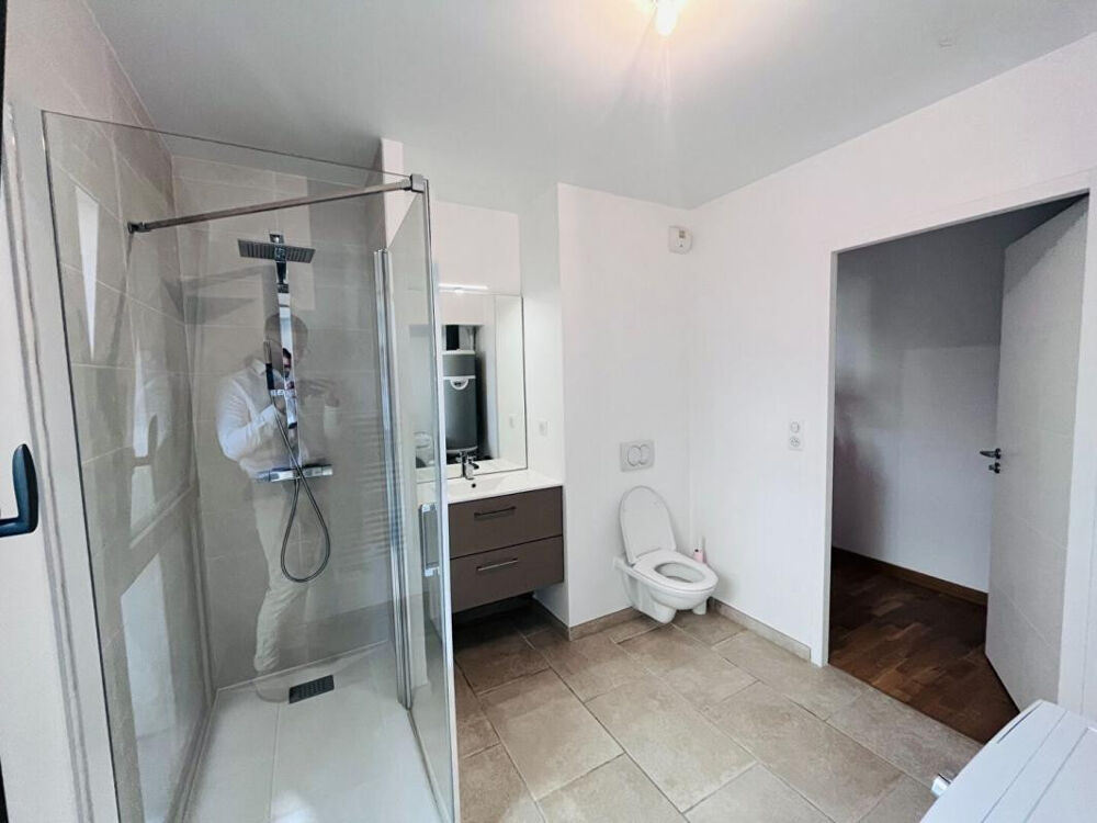 Location Appartement Grand studio à louer à Denfert Rochereau Paris 14