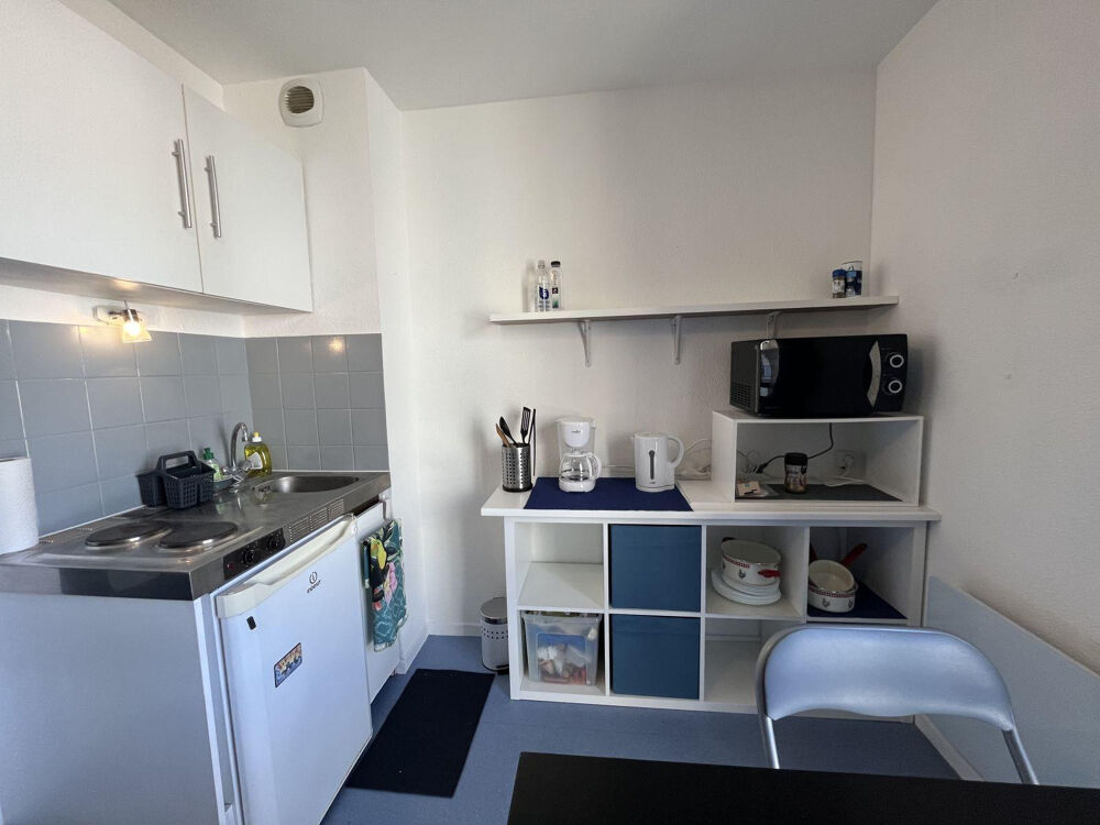 Location Appartement Beau studio tout équipé 18m² à Grenoble Grenoble