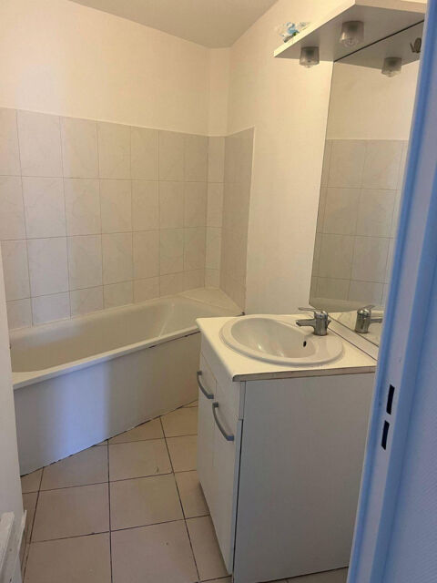  3 CHAMBRES EN COLOCATION 