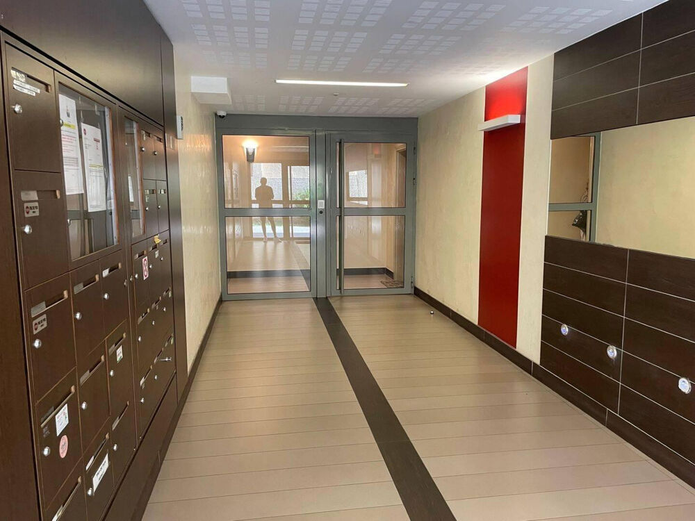 Location Appartement Grand T1 bis avec box fermé Villeurbanne