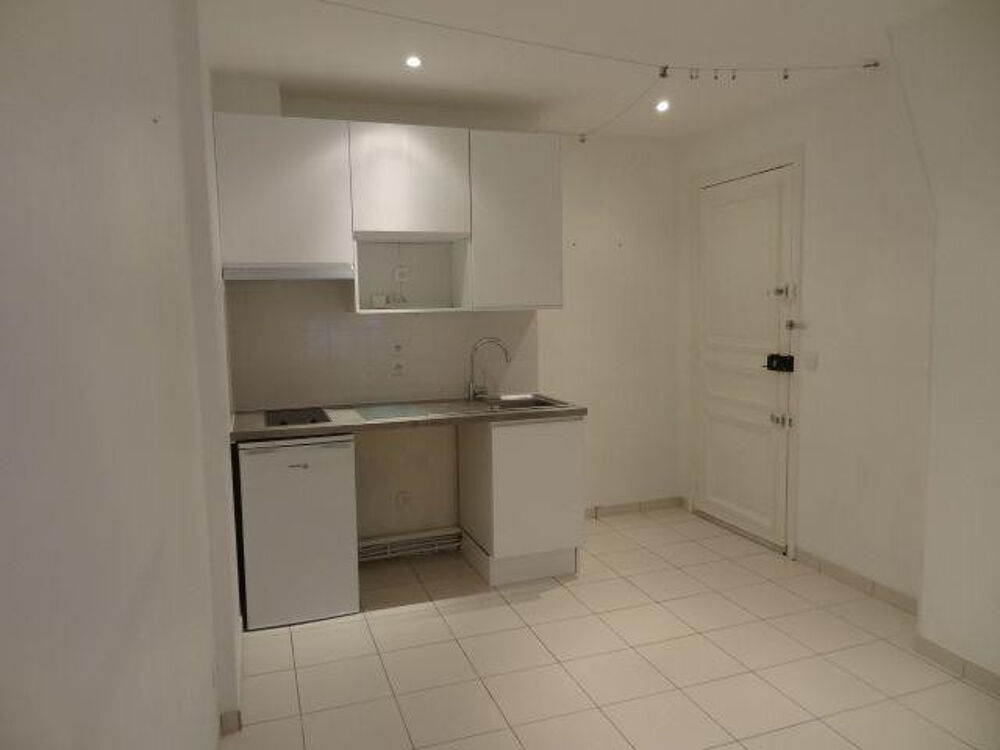 Location Appartement 2 pièces à louer à Paris 15 Convention Paris 15