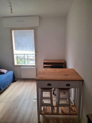 Location Appartement Beau studio meublé 35m² Chantier naval Nantes