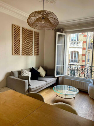 Location Appartement Charmant 3 p meublé 52m² Courbevoie