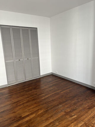  Appartement à louer 2 pièces 52 m²