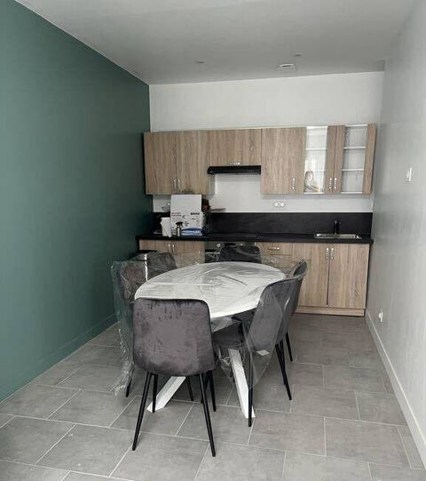   Belle chambre dispo dans maison de ville en coloc 